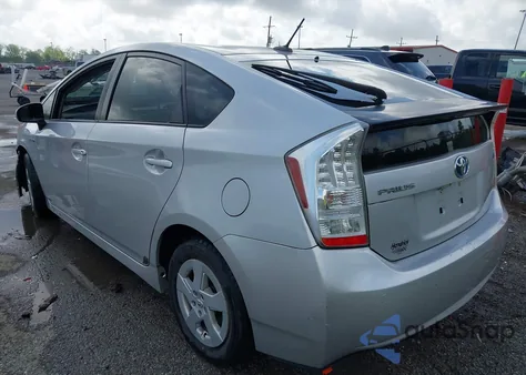 2011 Toyota Prius Three z USA, uszkodzony, nr VIN JTDKN3DU3B0251106